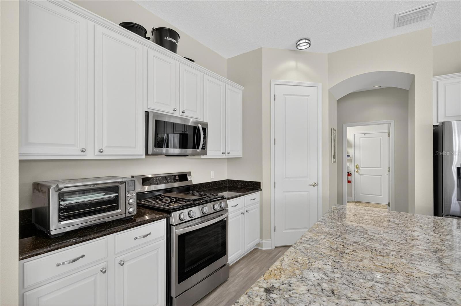 Image 26 of 78 For 617 Islebay Drive