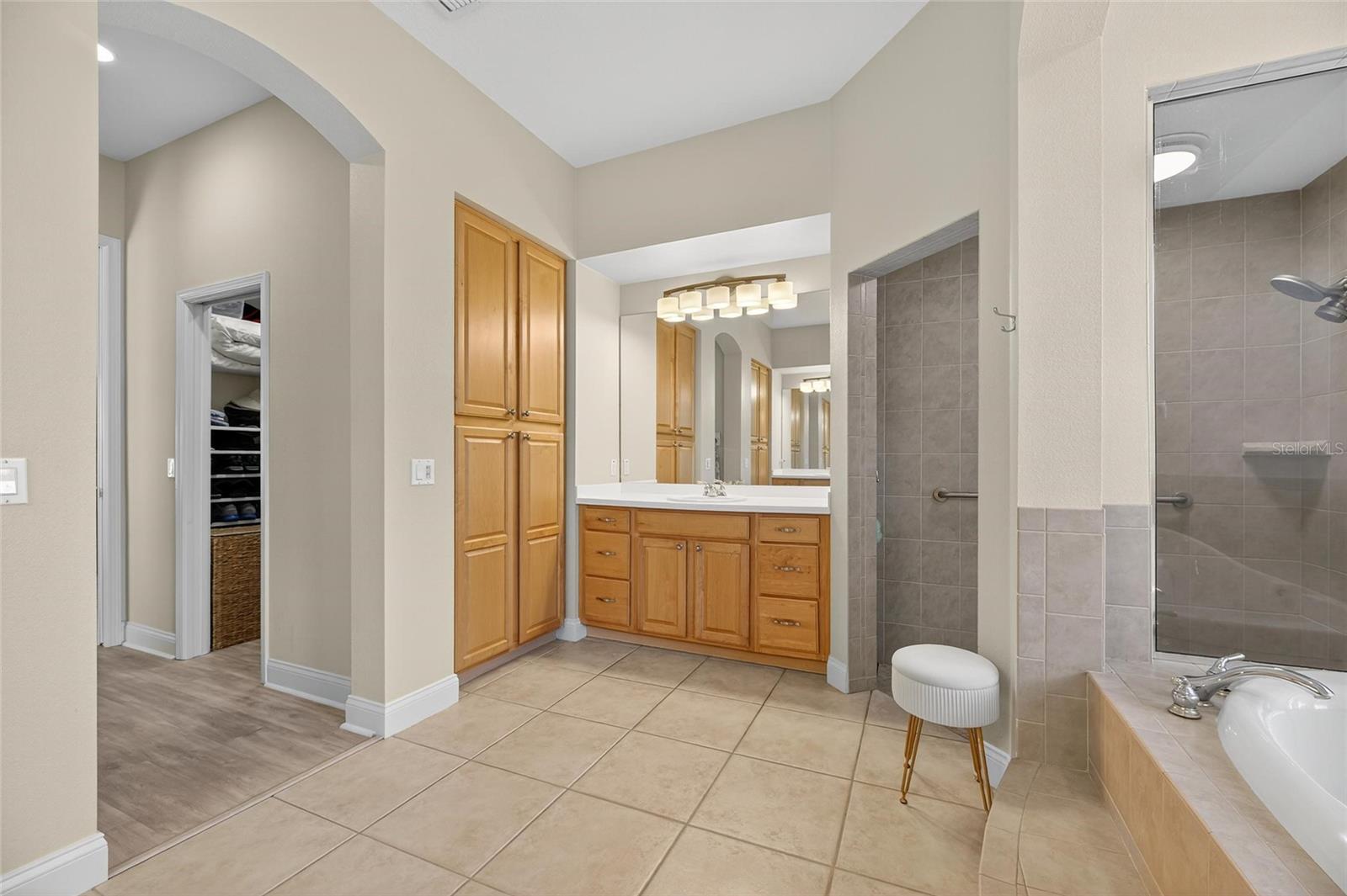 Image 51 of 78 For 617 Islebay Drive
