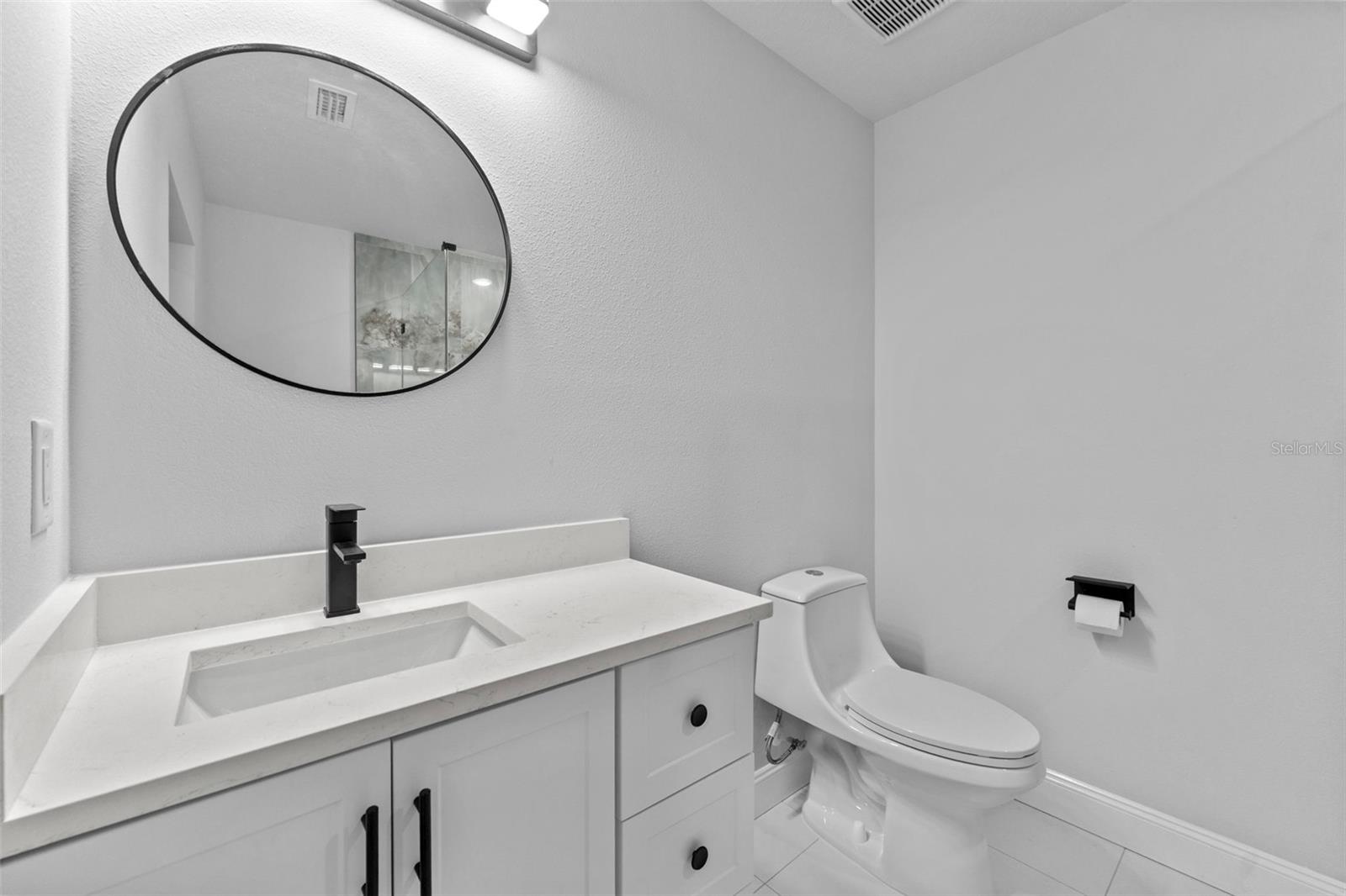 Image 16 of 33 For 10908 Aster Avenue