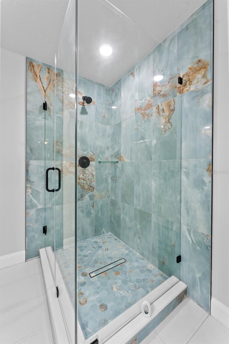 Image 17 of 33 For 10908 Aster Avenue