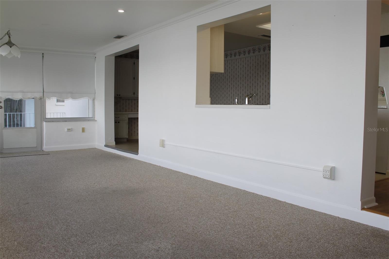 Image 10 of 50 For 9665 Mainlands Boulevard W