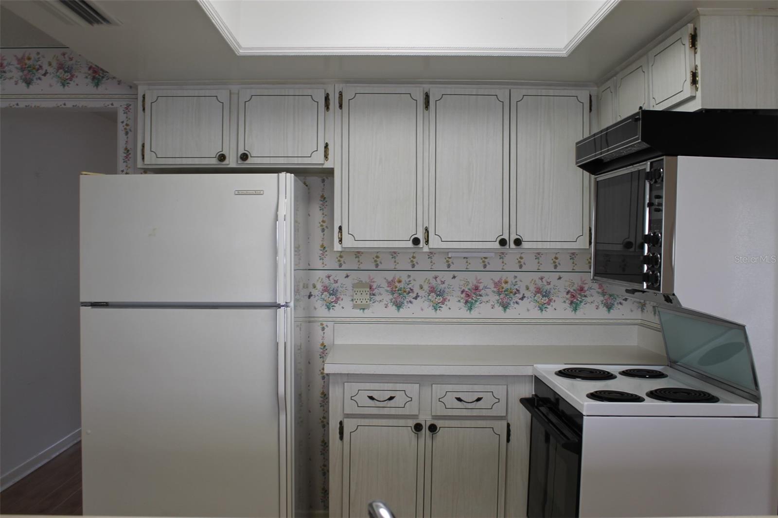 Image 27 of 50 For 9665 Mainlands Boulevard W