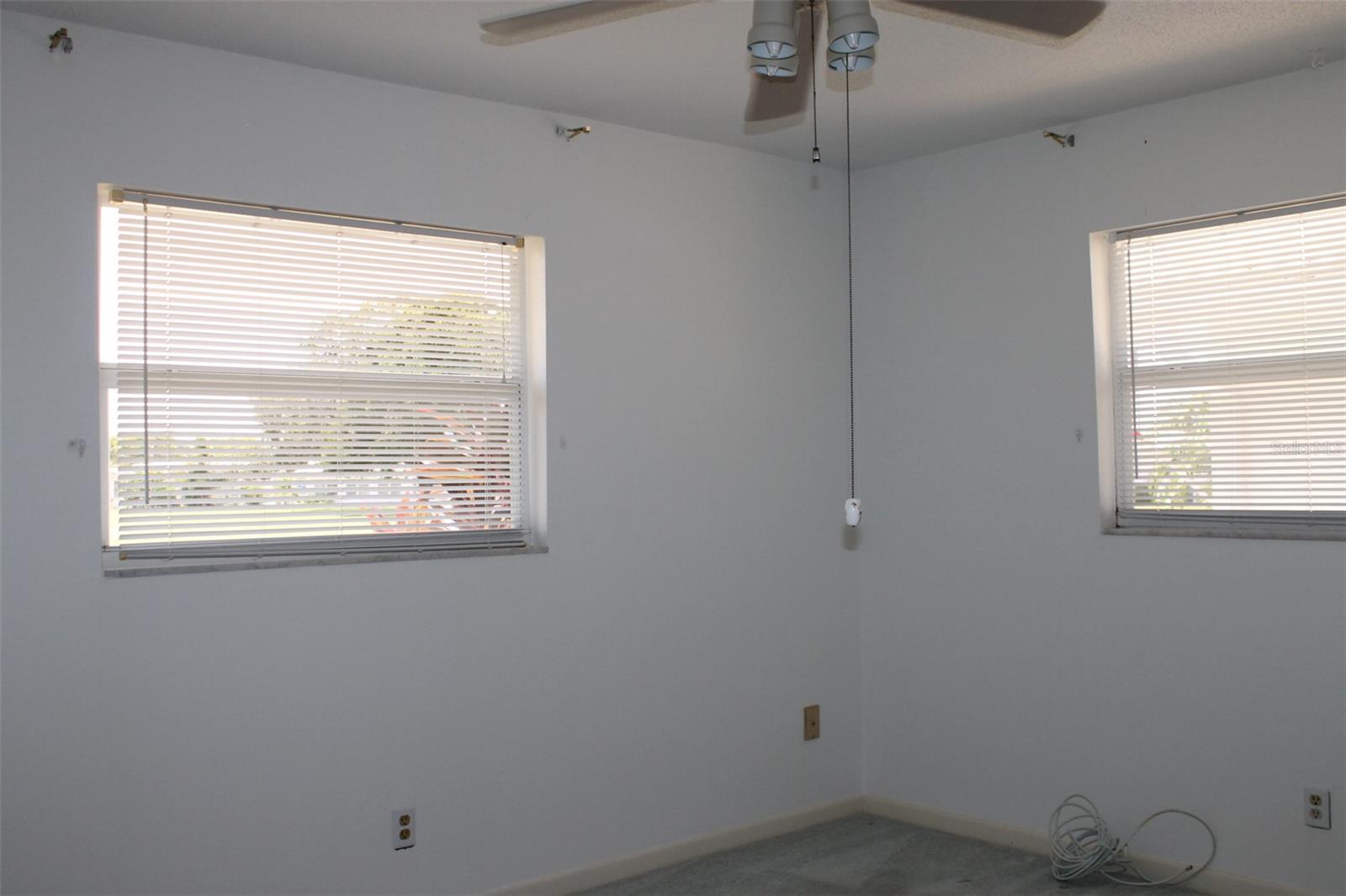 Image 38 of 50 For 9665 Mainlands Boulevard W