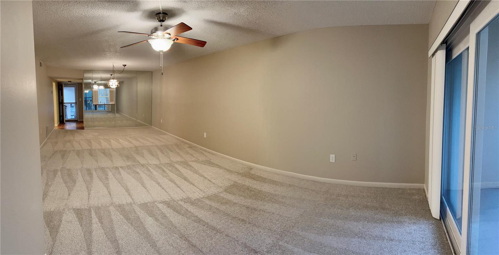 Image 9 of 14 For 845 Maple Court 210