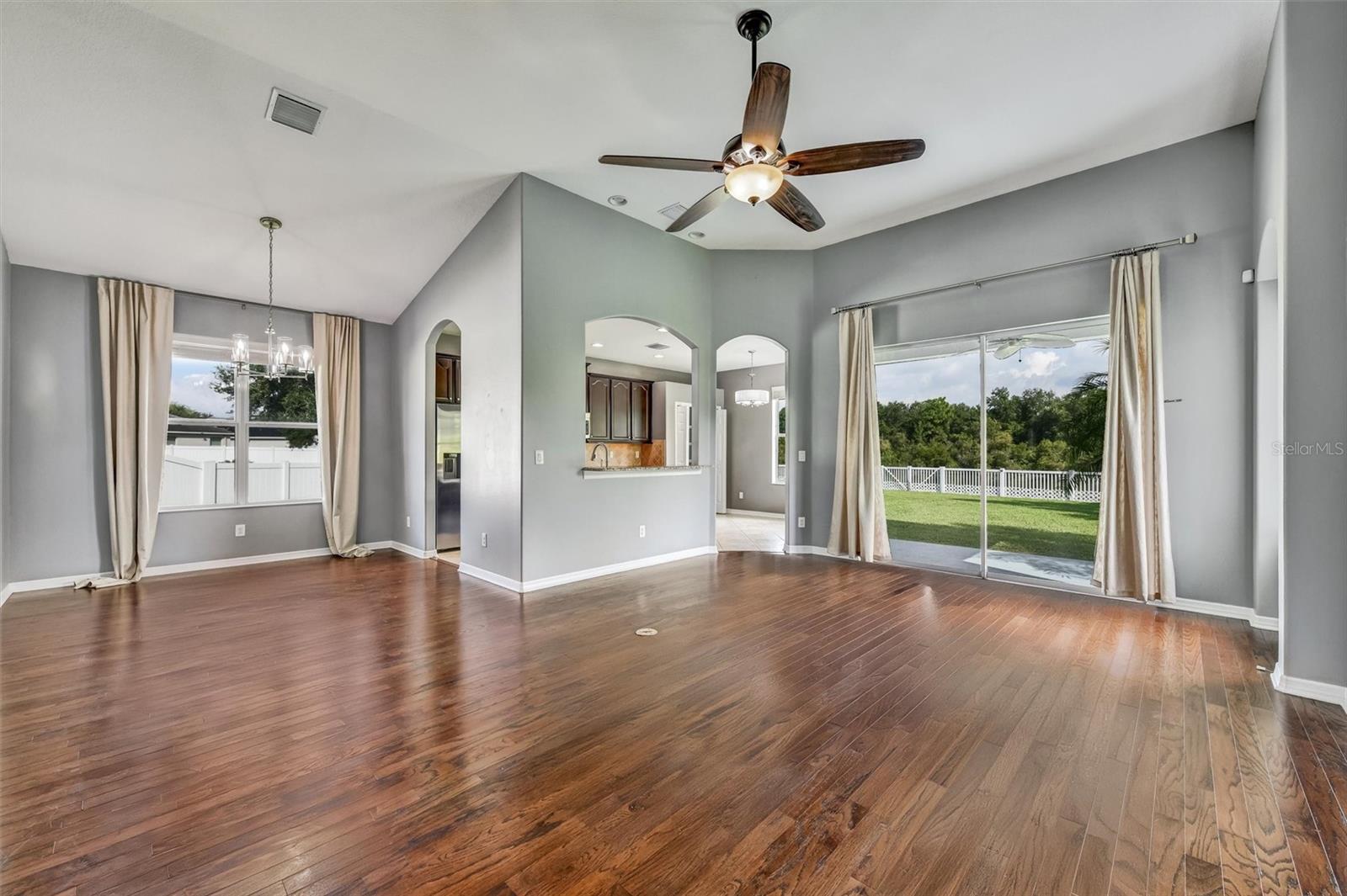 Image 10 of 50 For 7514 Forest Mere Drive