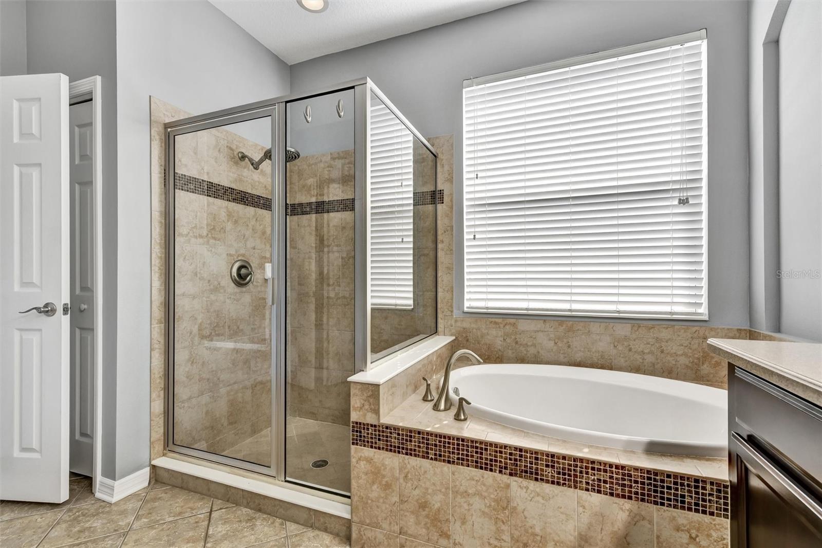 Image 18 of 50 For 7514 Forest Mere Drive