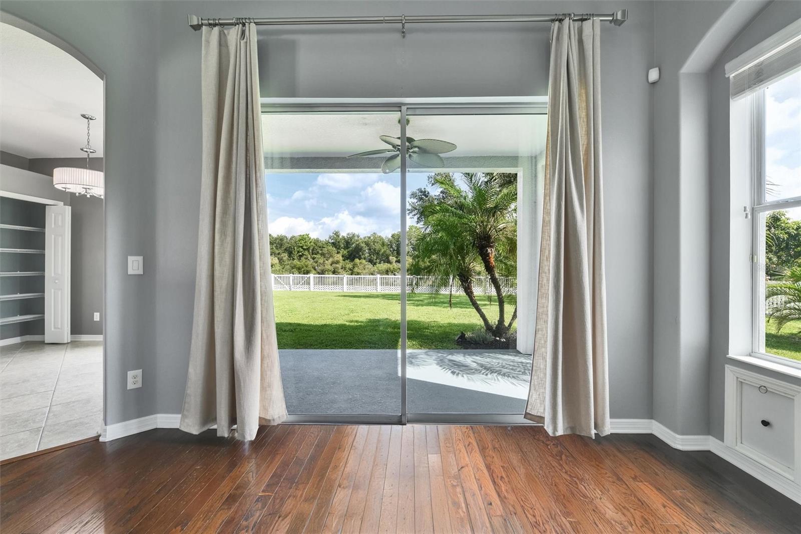 Image 6 of 50 For 7514 Forest Mere Drive