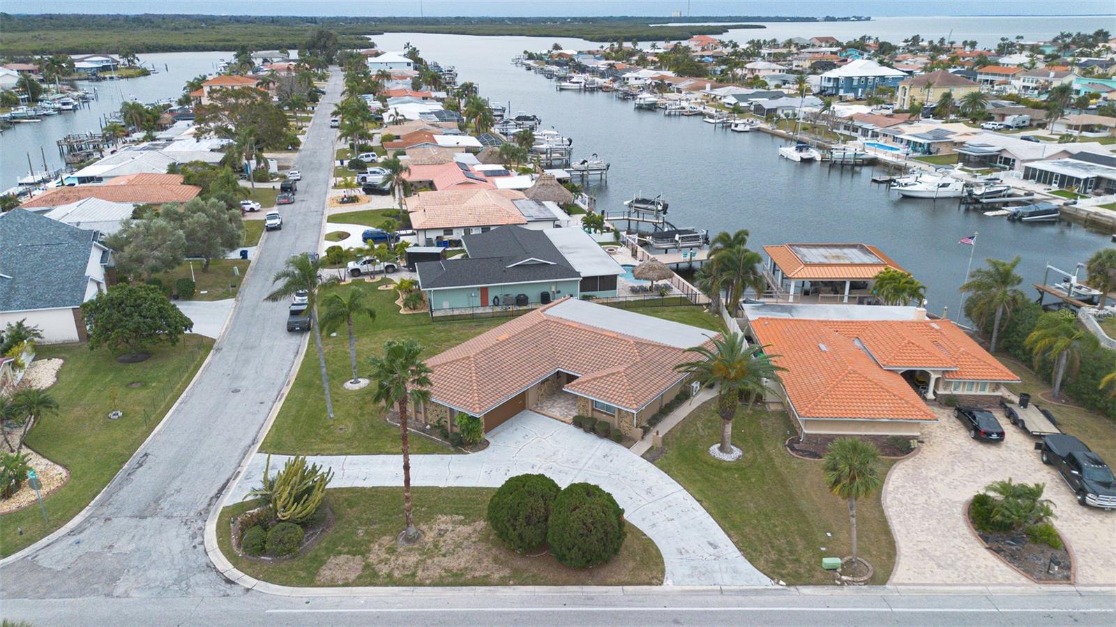 Image 39 of 65 For 3734 Topsail Trail