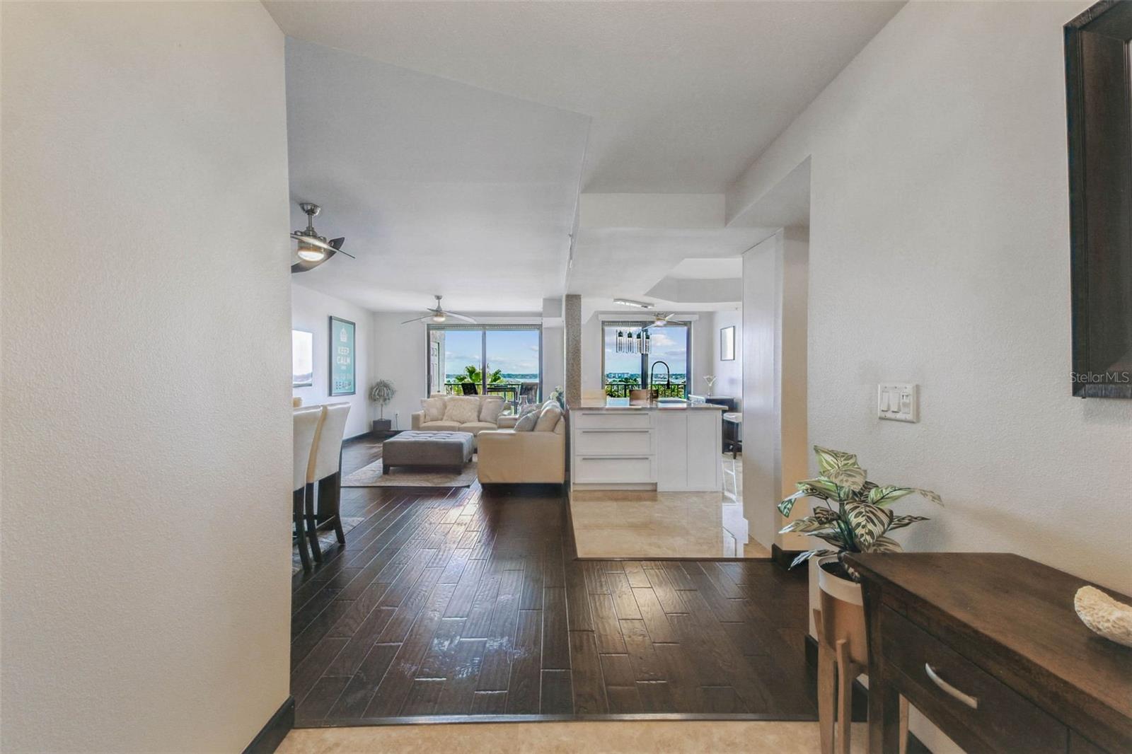 Image 12 of 69 For 670 Island Way 602