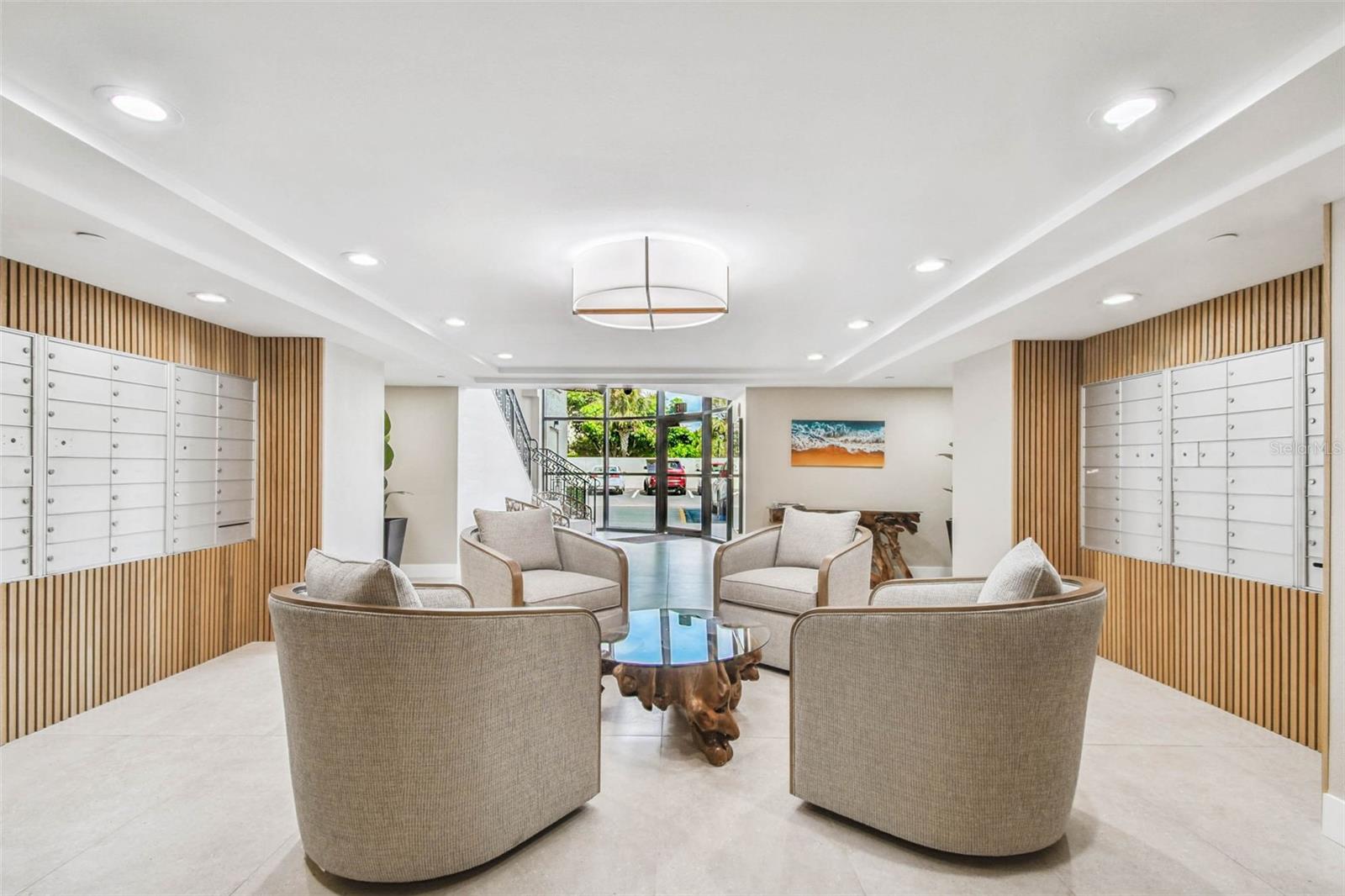 Image 60 of 69 For 670 Island Way 602