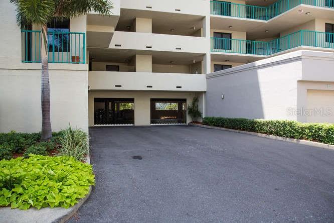 Image 66 of 69 For 670 Island Way 602