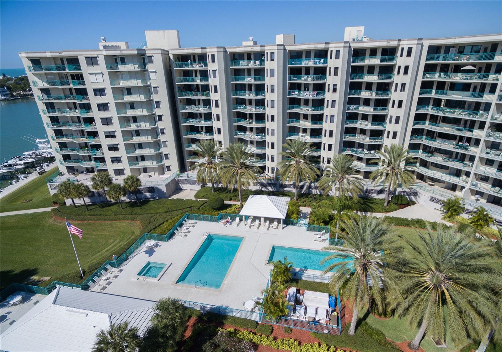 Image 9 of 69 For 670 Island Way 602