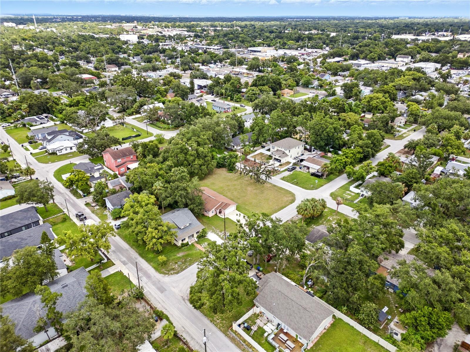 Image 16 of 21 For 301 Kentucky Avenue