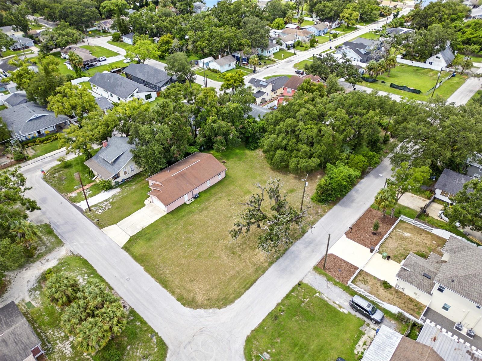 Image 9 of 21 For 301 Kentucky Avenue