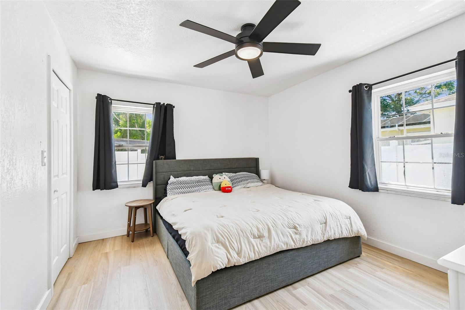 Image 23 of 37 For 4728 9th Avenue N