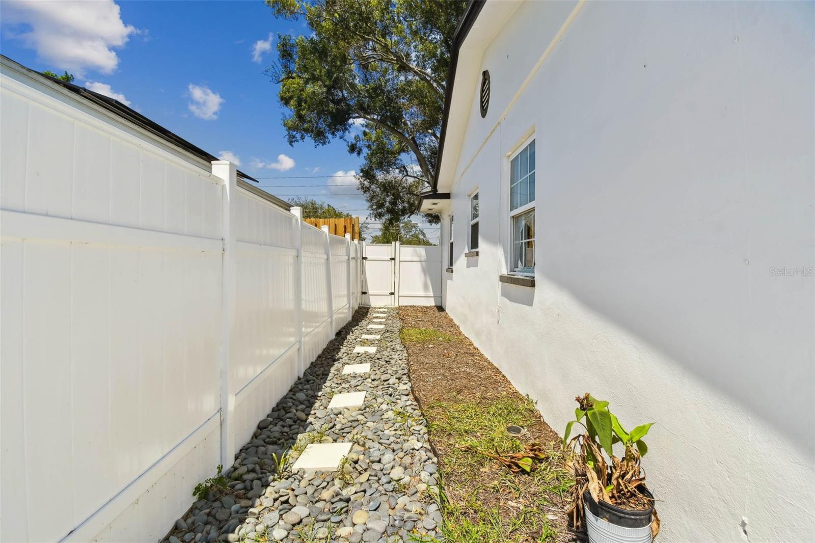 Image 30 of 37 For 4728 9th Avenue N