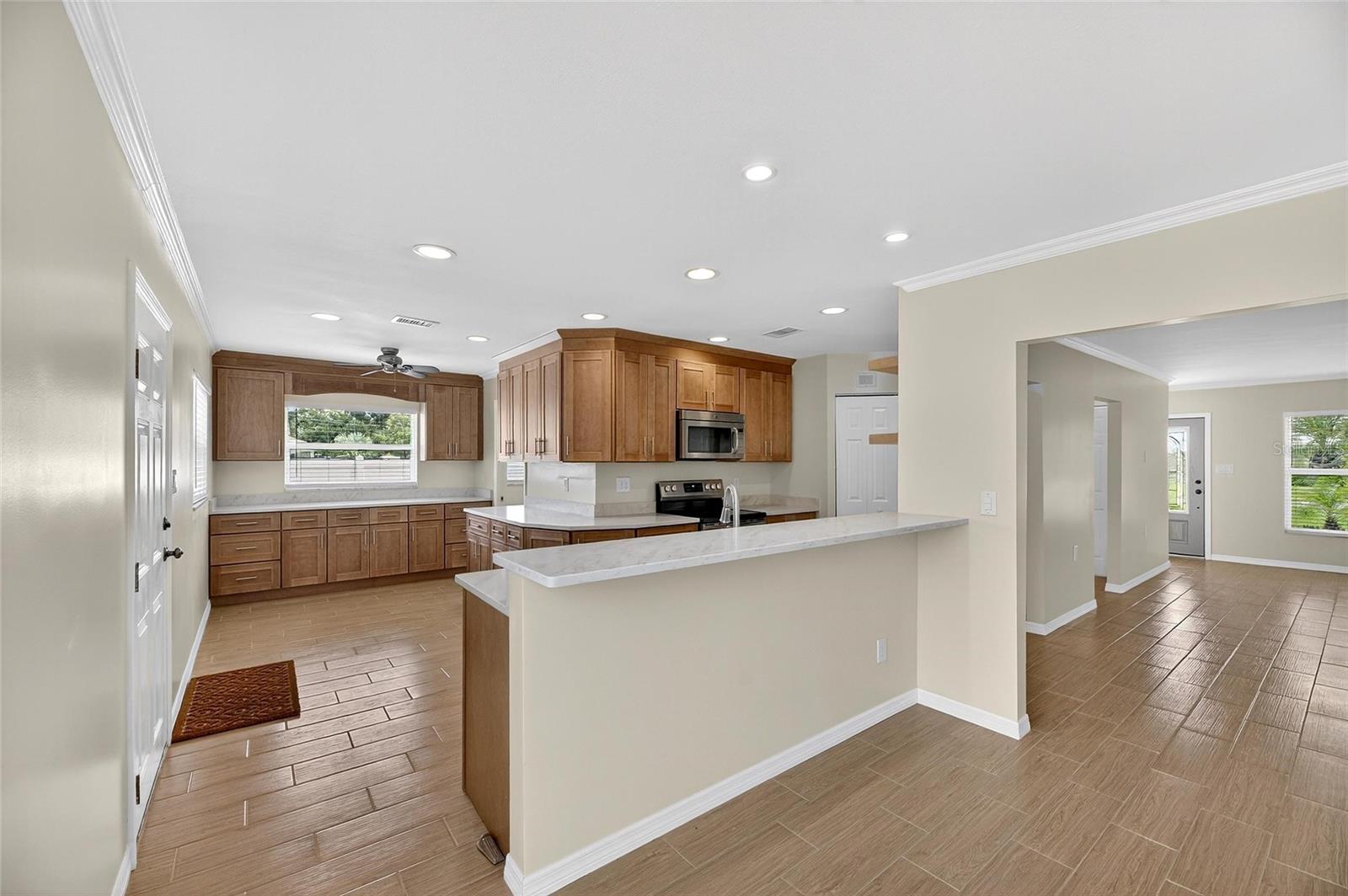 Image 20 of 89 For 9308 River Cove Drive