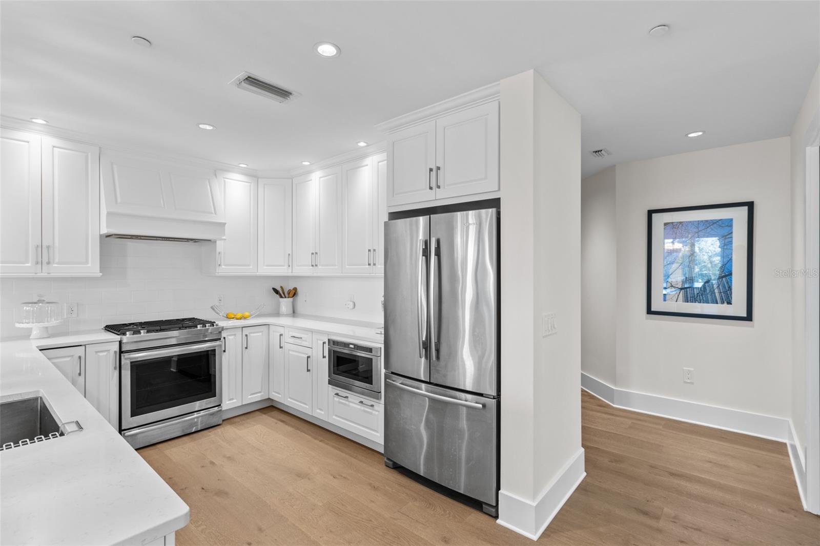 Image 14 of 58 For 146 4th Avenue Ne 302