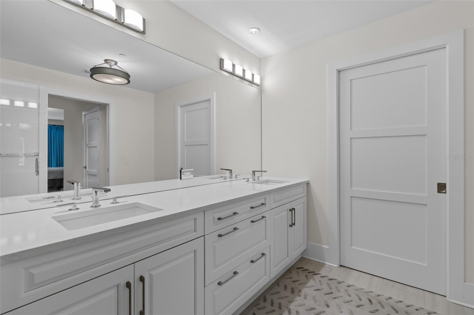 Image 22 of 58 For 146 4th Avenue Ne 302