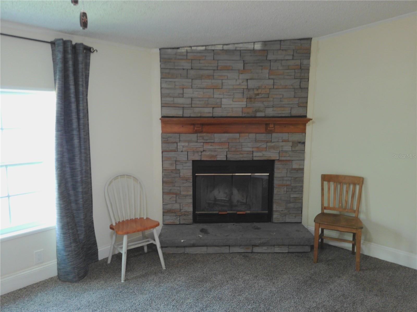 Image 13 of 26 For 11113 Black Walnut St Street