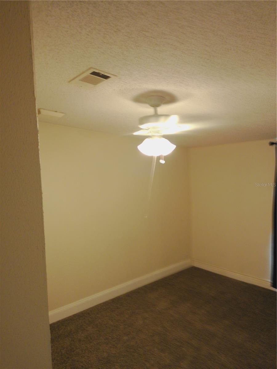 Image 21 of 26 For 11113 Black Walnut St Street