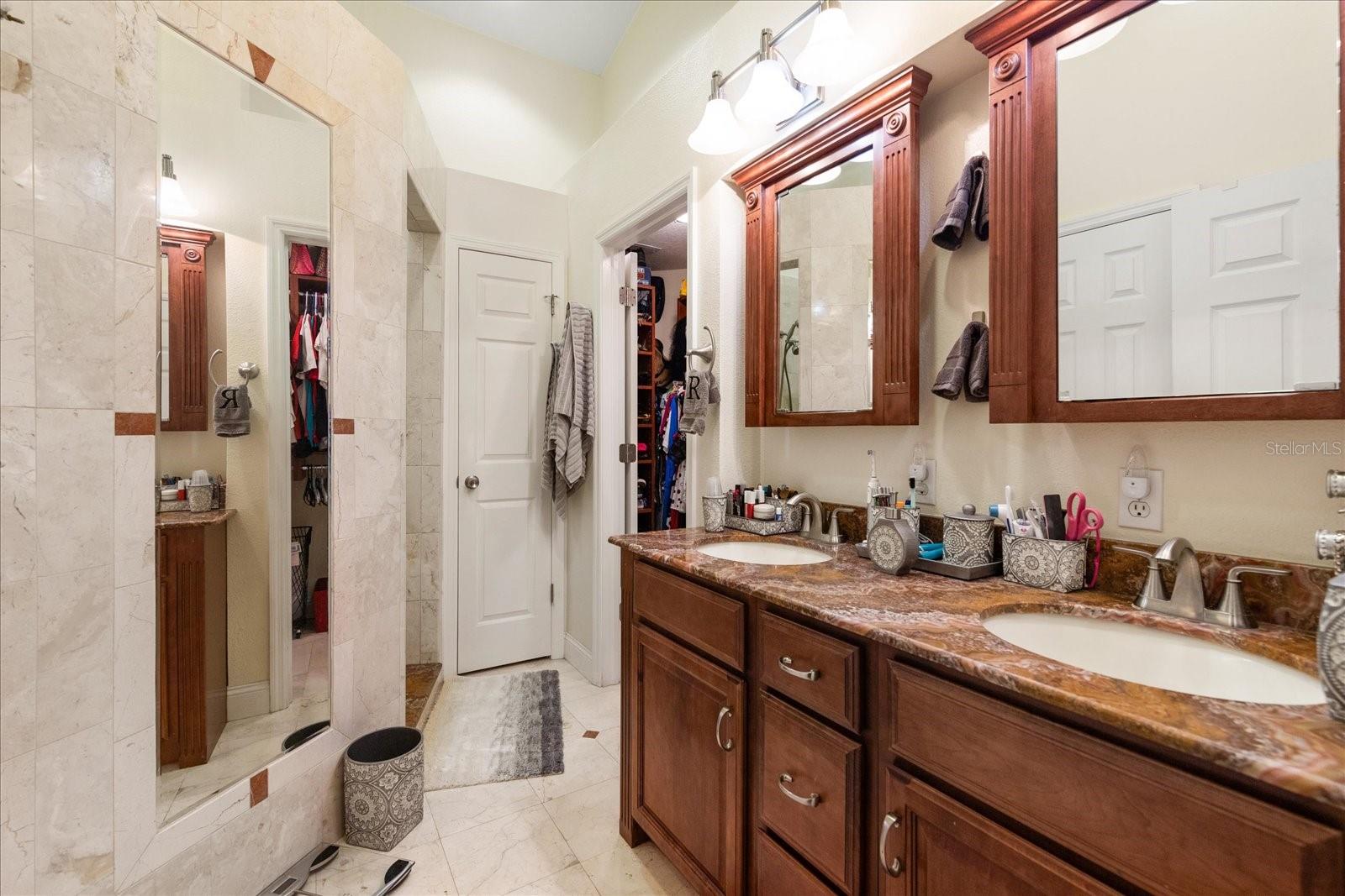Image 18 of 35 For 12518 Midpointe Drive