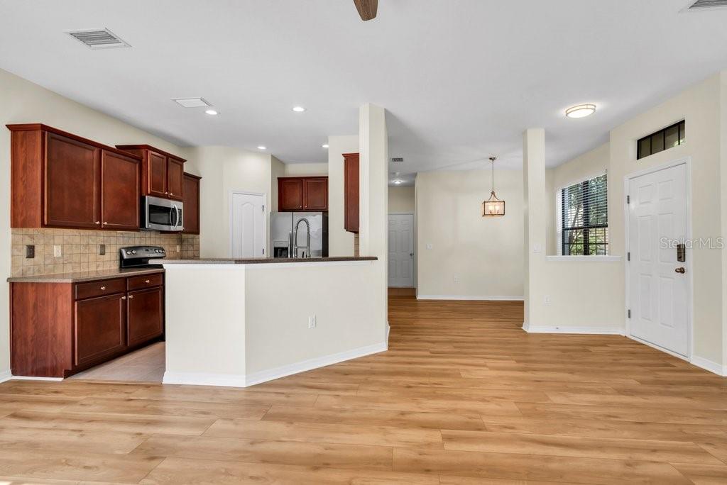 Image 11 of 37 For 5610 Kingletsound Place