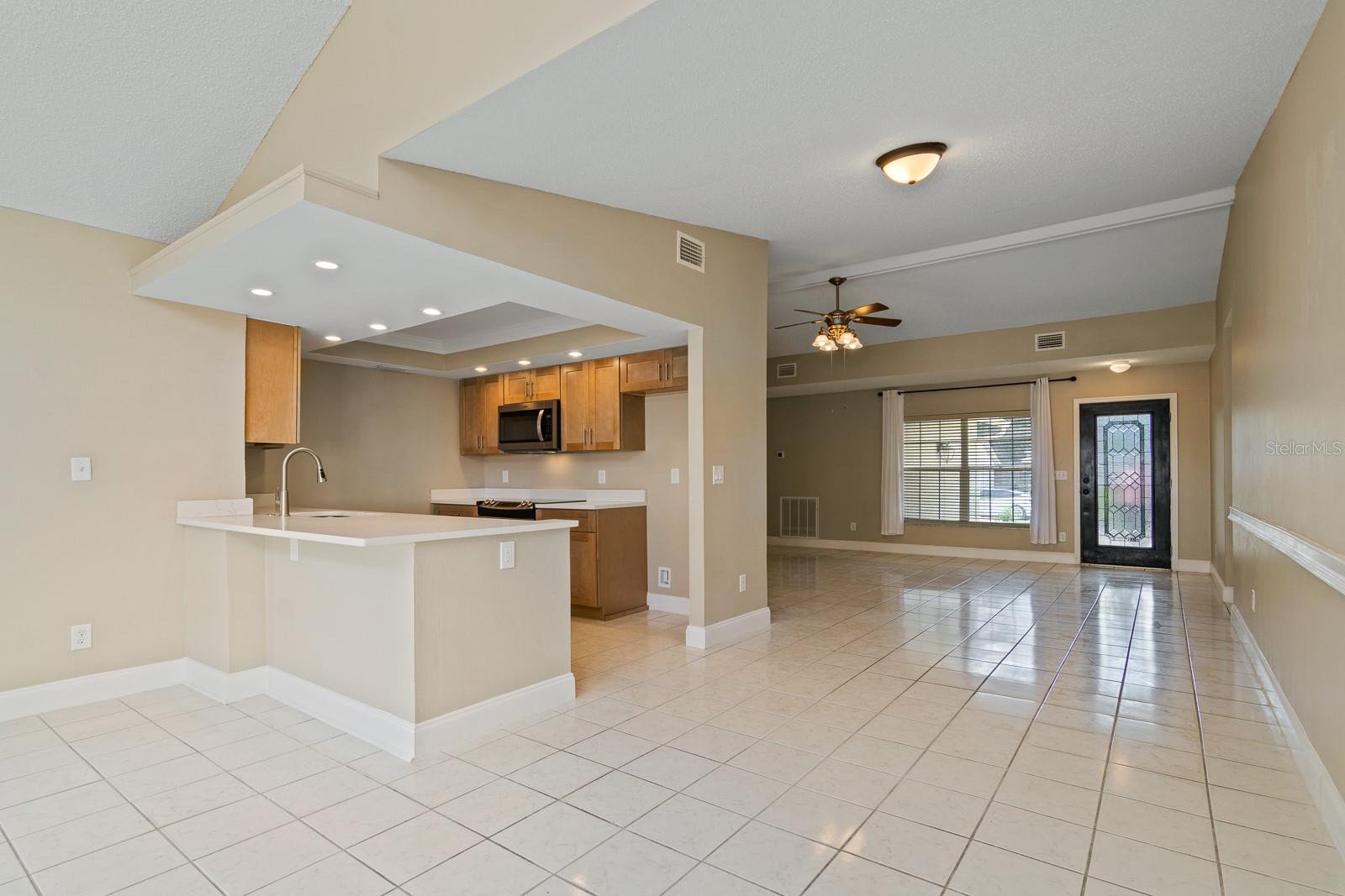 Image 12 of 46 For 14918 Old Pointe Road