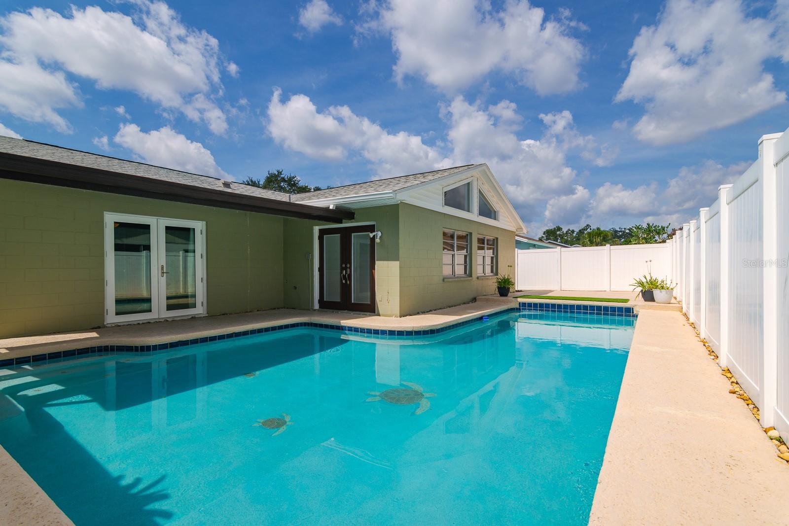 Image 33 of 46 For 14918 Old Pointe Road