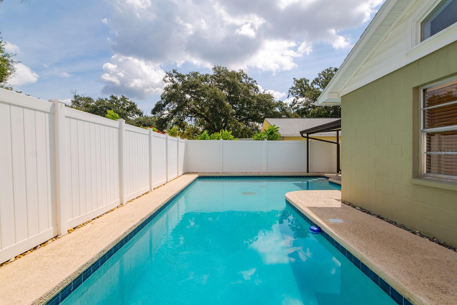 Image 39 of 46 For 14918 Old Pointe Road