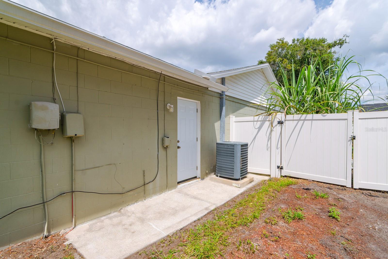 Image 42 of 46 For 14918 Old Pointe Road