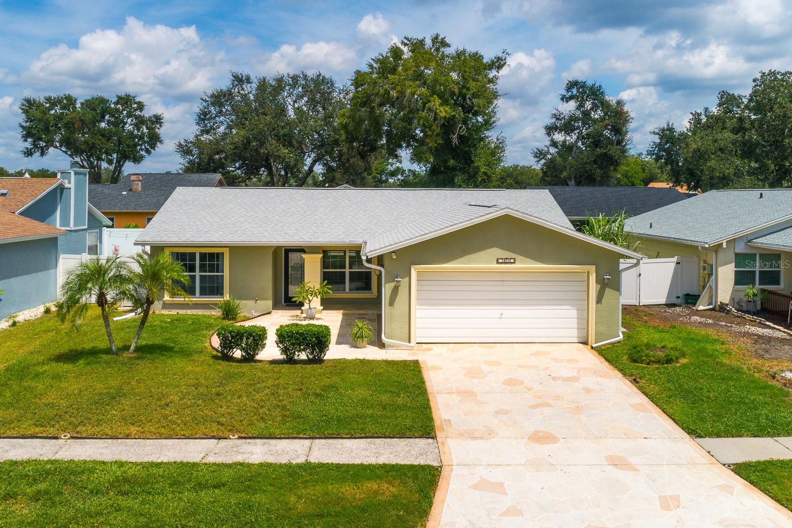 Image 43 of 46 For 14918 Old Pointe Road