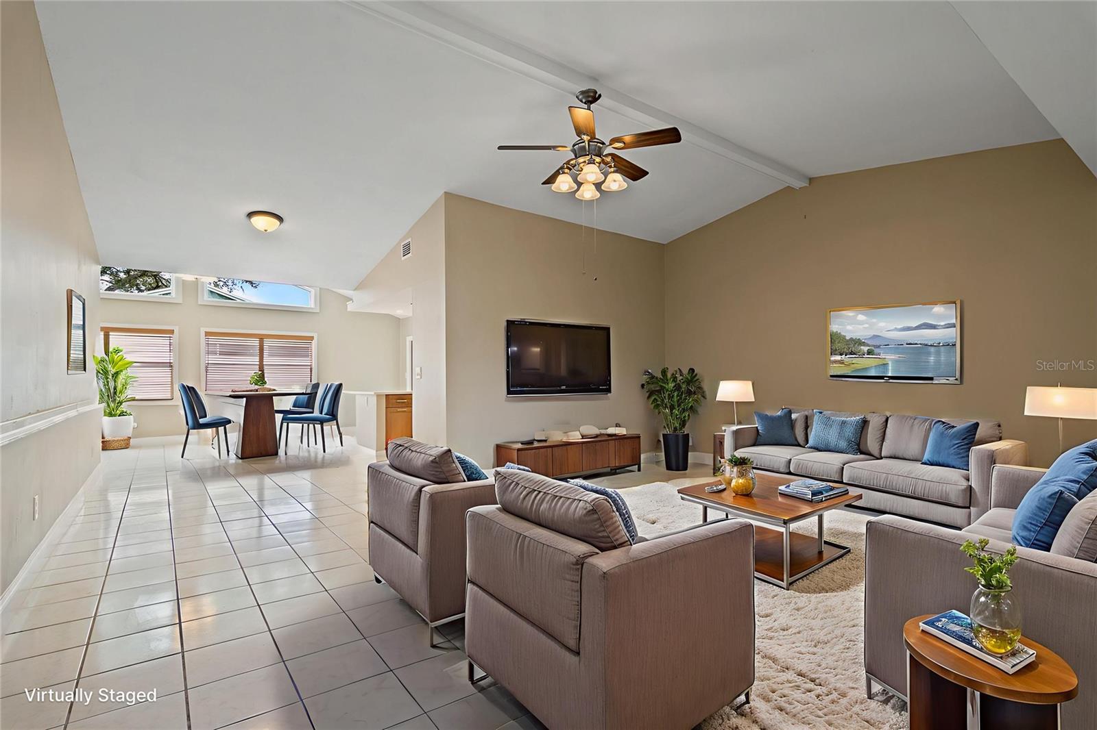 Image 8 of 46 For 14918 Old Pointe Road