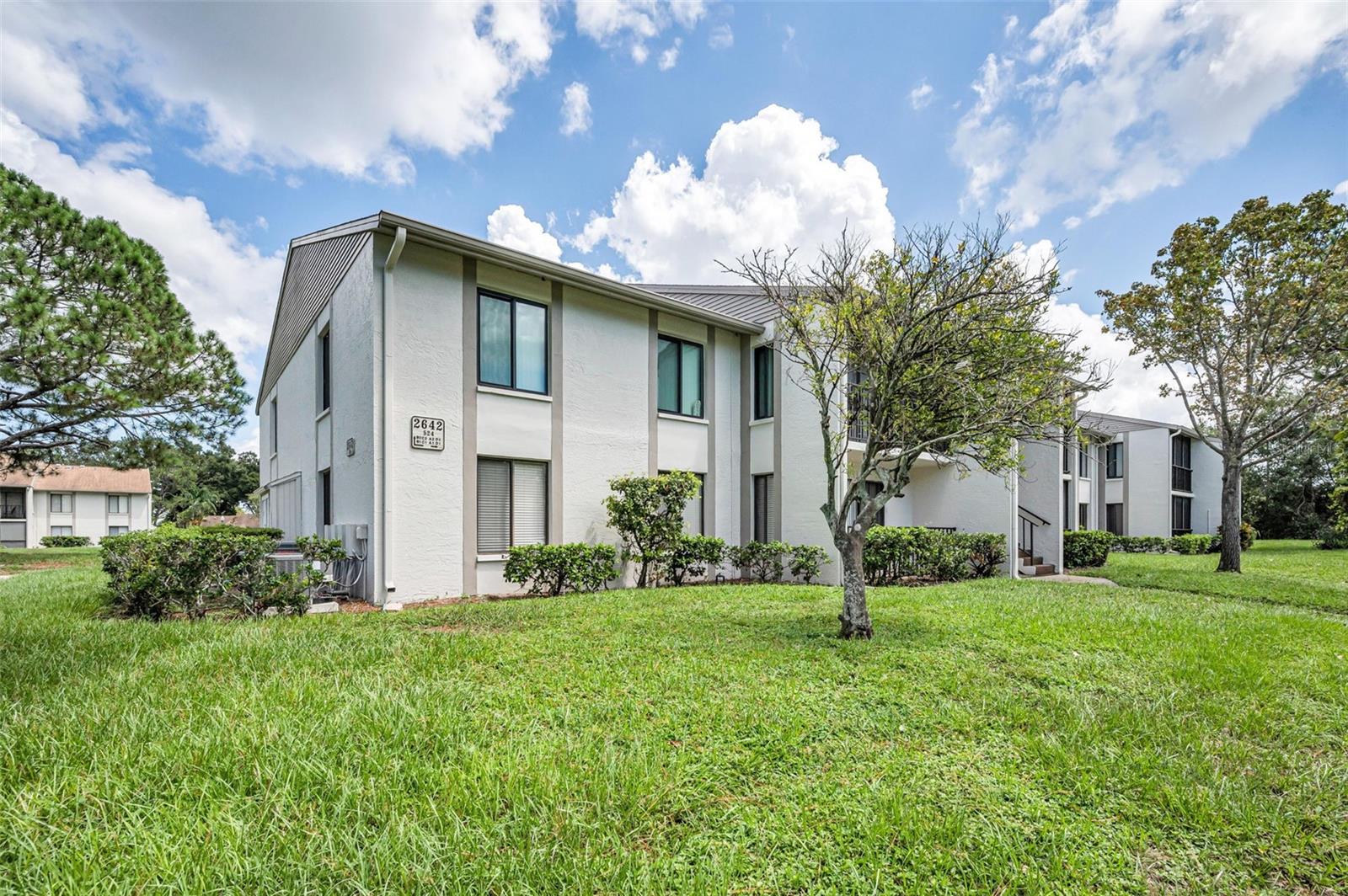 Image 2 of 63 For 2642 Pine Ridge Way S D2