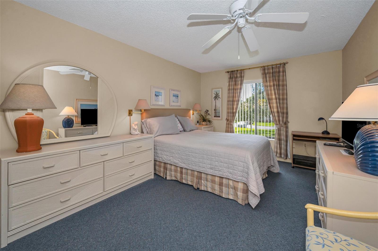 Image 27 of 63 For 2642 Pine Ridge Way S D2