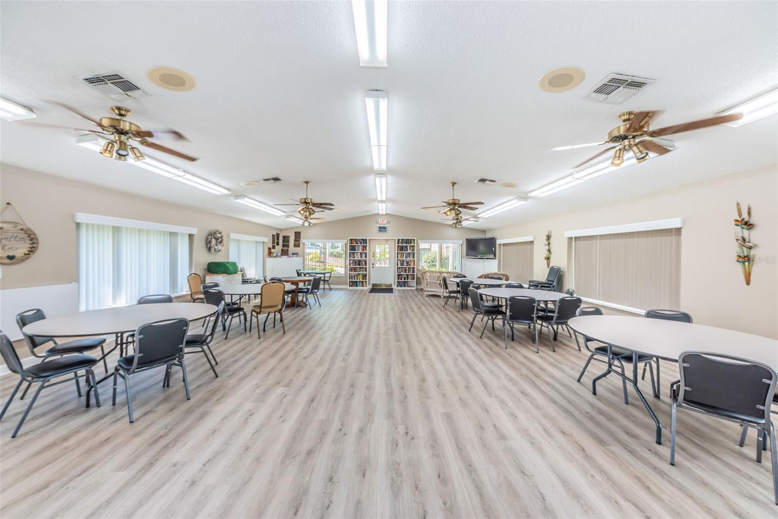 Image 43 of 63 For 2642 Pine Ridge Way S D2