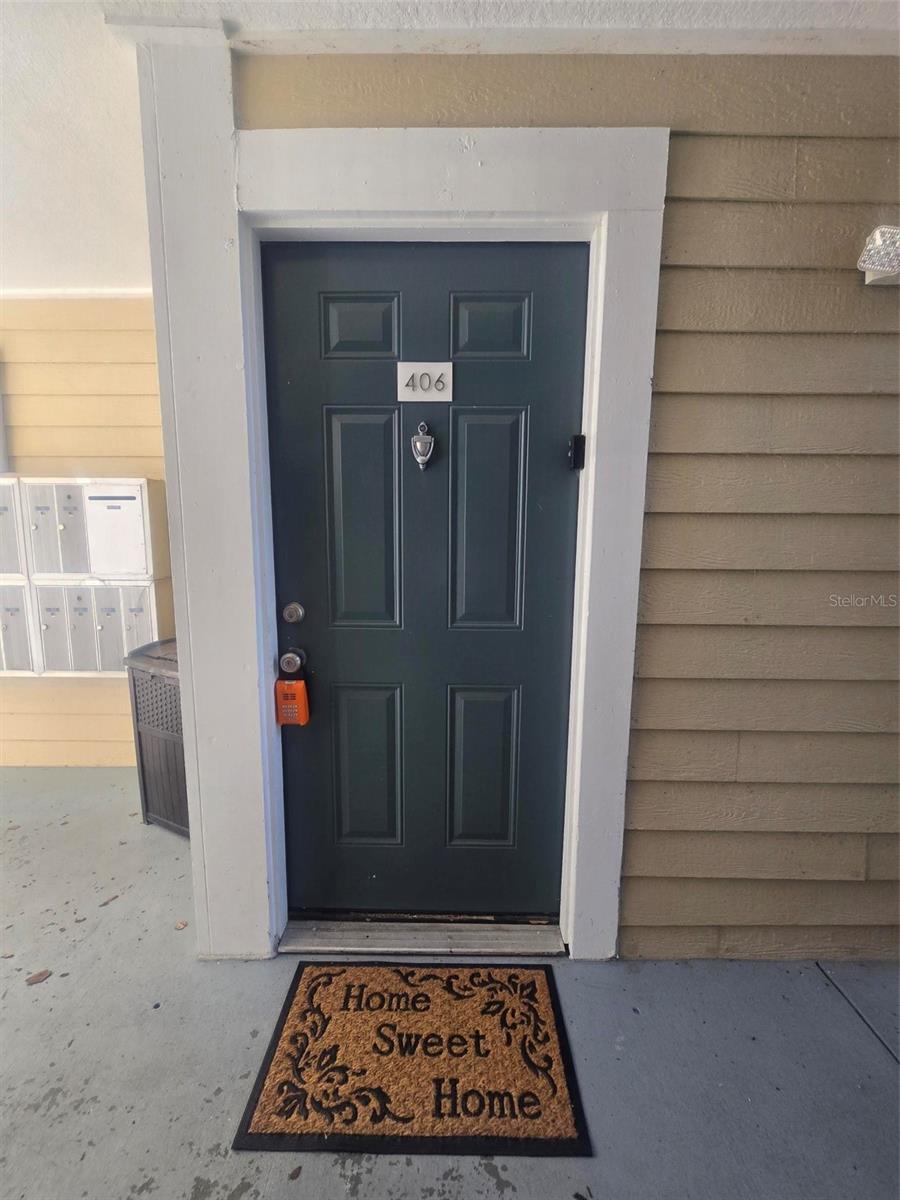 Image 2 of 15 For 10122 Winsford Oak Boulevard 406