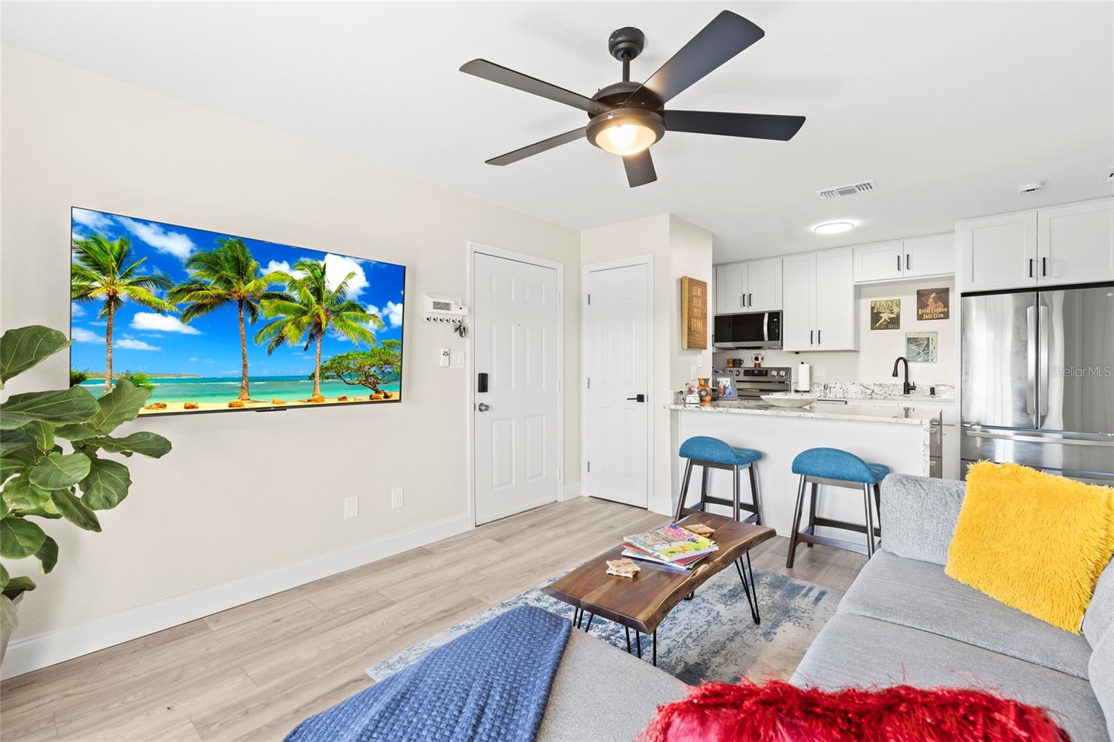 Image 3 of 20 For 1400 Gandy Boulevard N 314