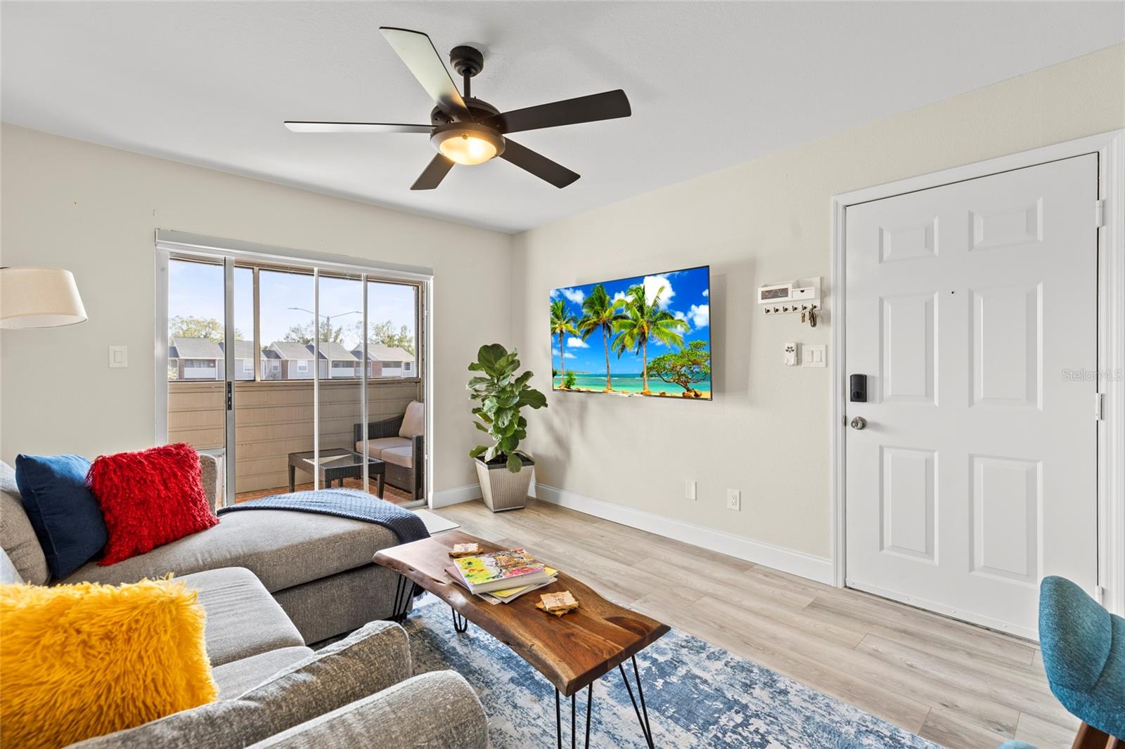 Image 4 of 20 For 1400 Gandy Boulevard N 314