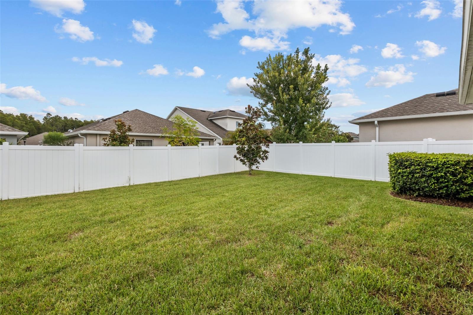 Image 29 of 48 For 15133 Caravan Avenue