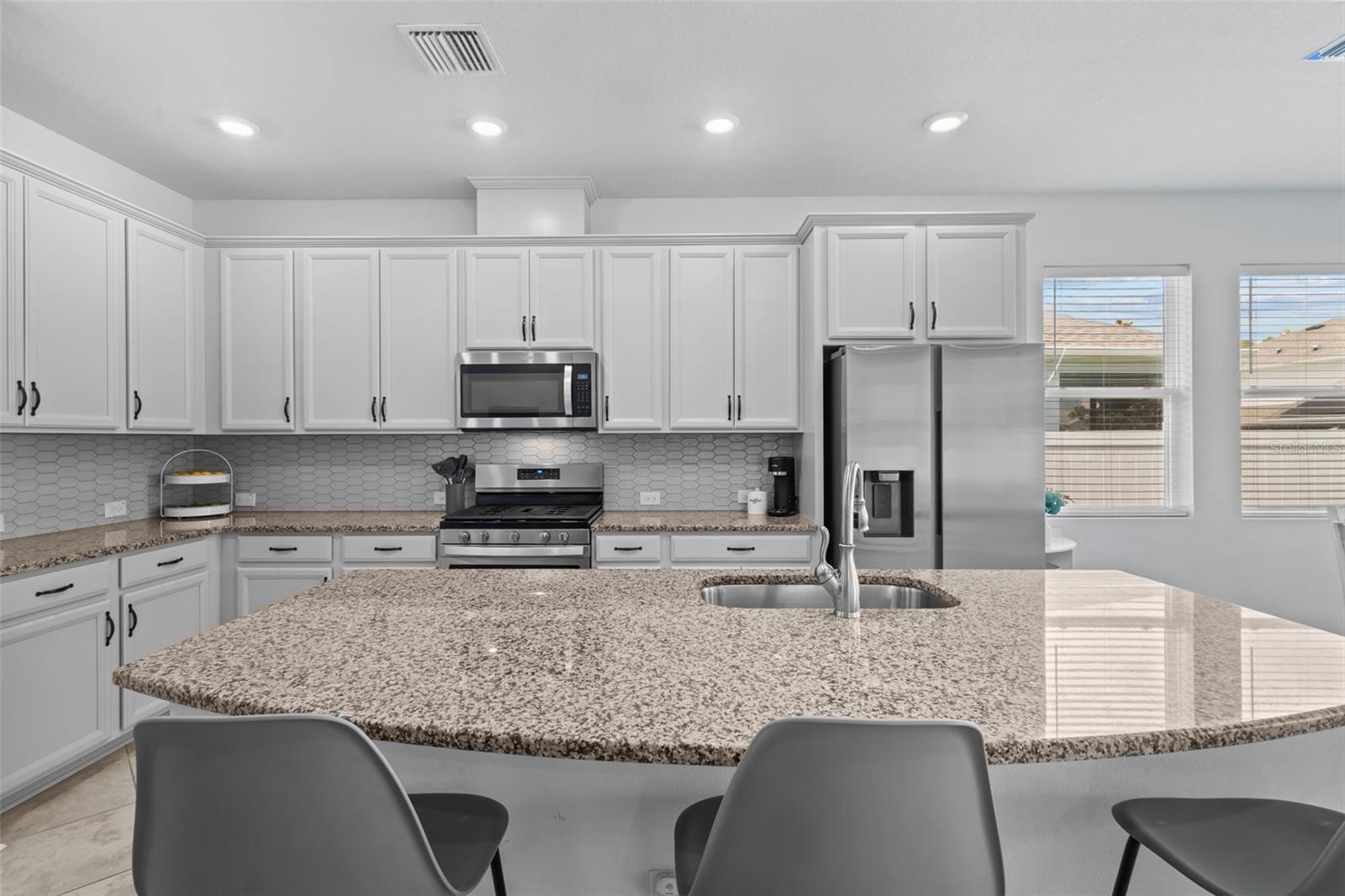 Image 5 of 48 For 15133 Caravan Avenue