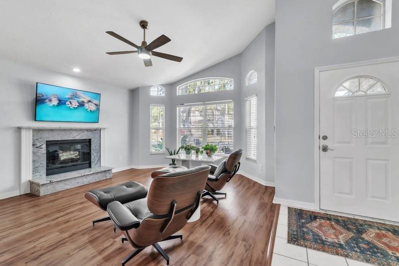 Image 3 of 16 For 4932 Ridgemoor Circle