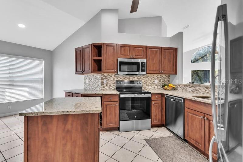 Image 5 of 16 For 4932 Ridgemoor Circle