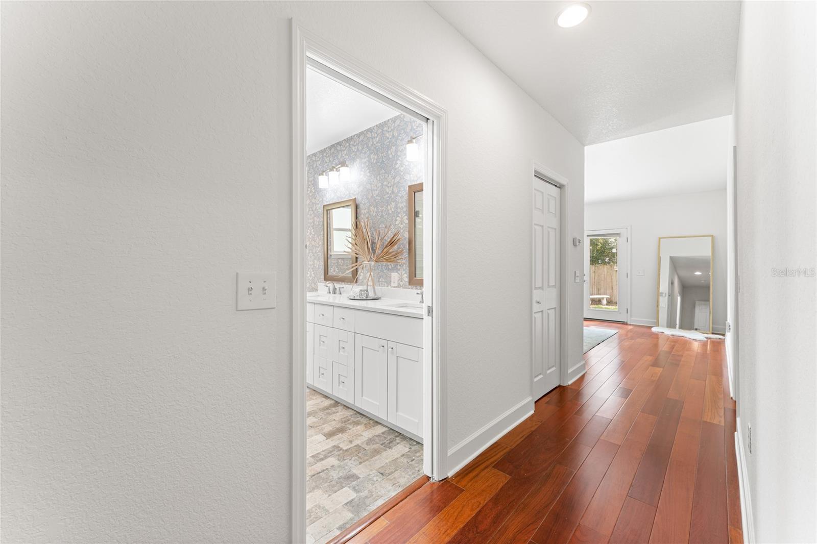 Image 25 of 70 For 4613 Matanzas Avenue S