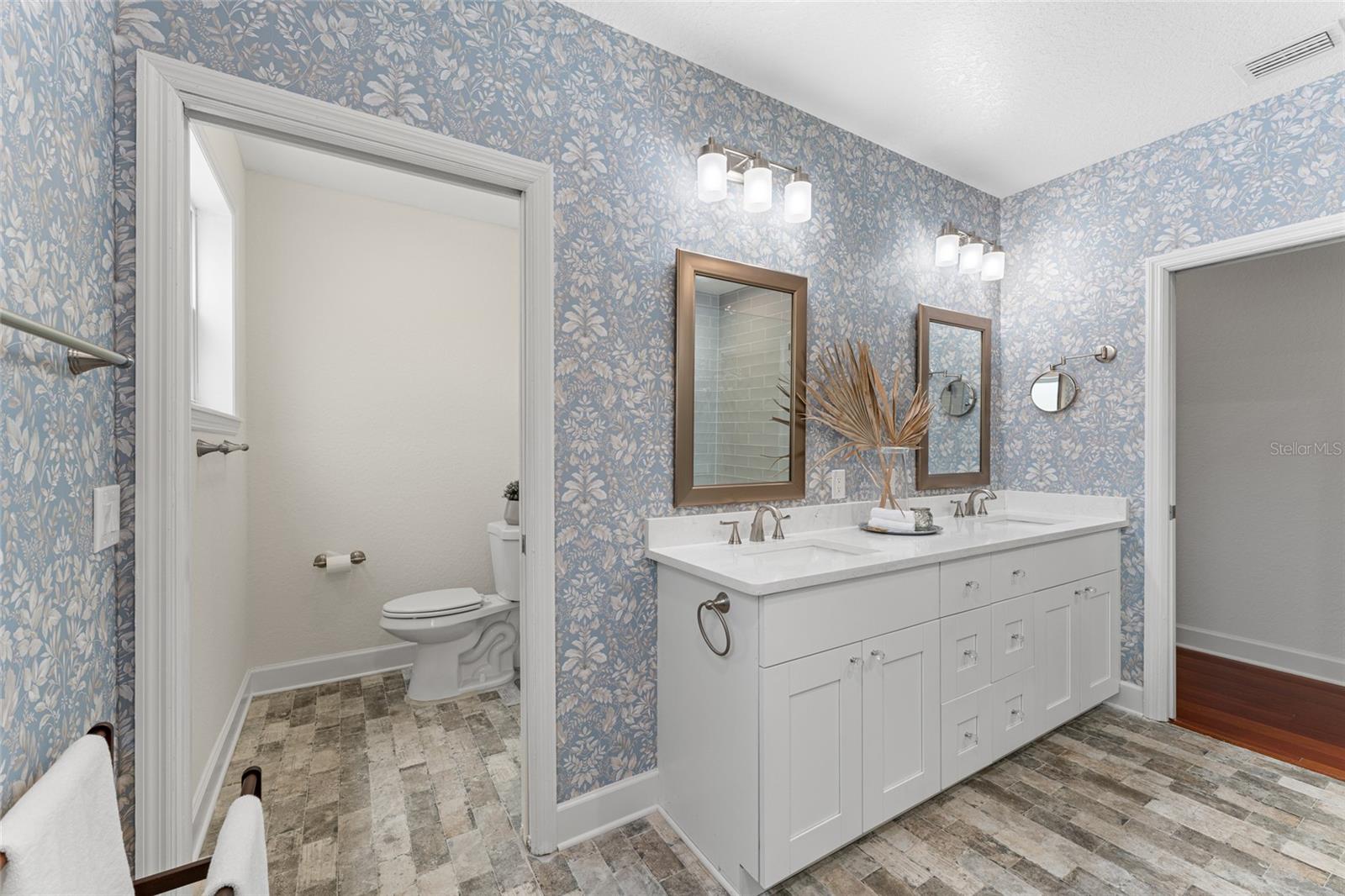 Image 31 of 70 For 4613 Matanzas Avenue S
