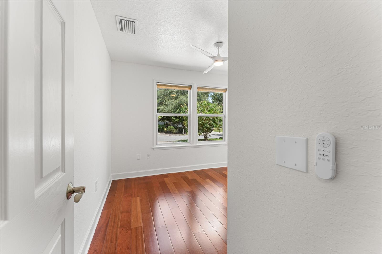 Image 40 of 70 For 4613 Matanzas Avenue S