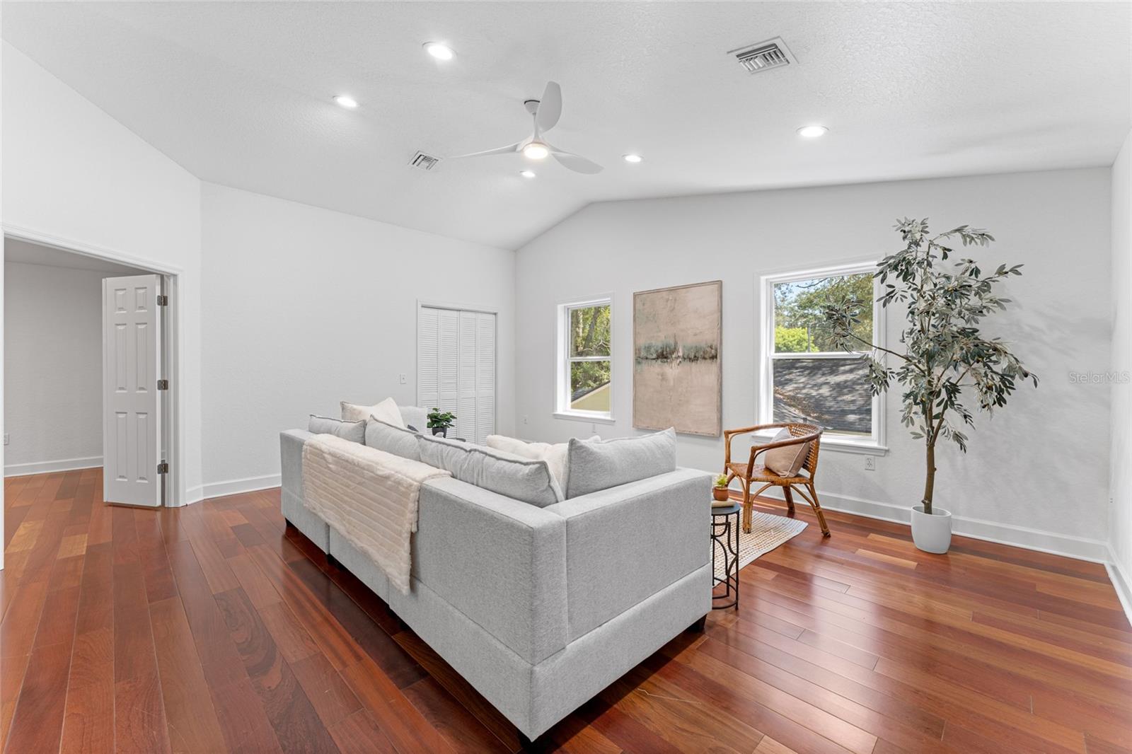 Image 49 of 70 For 4613 Matanzas Avenue S