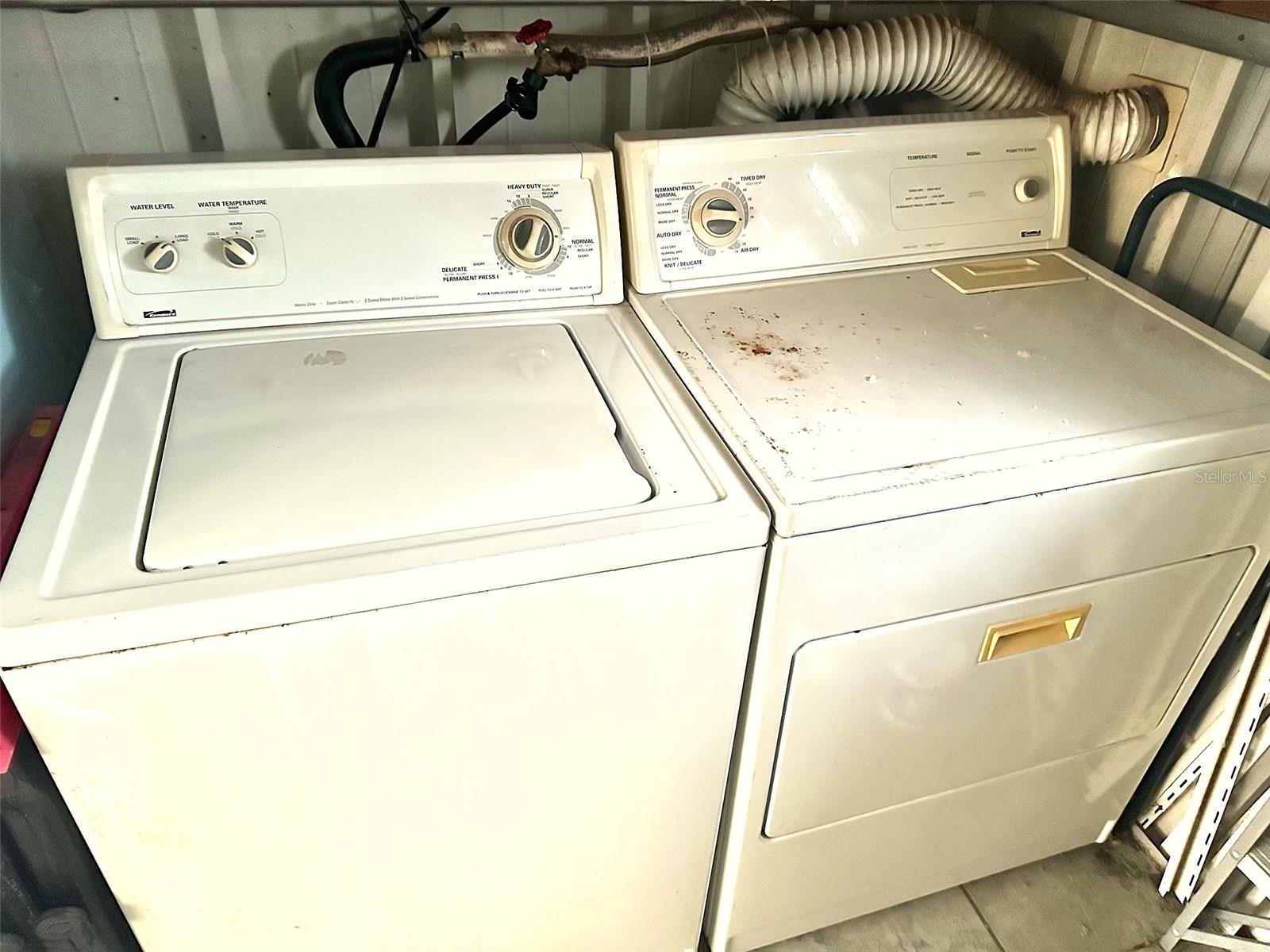 Listing photo id 13 for 2000 Bay Drive 116