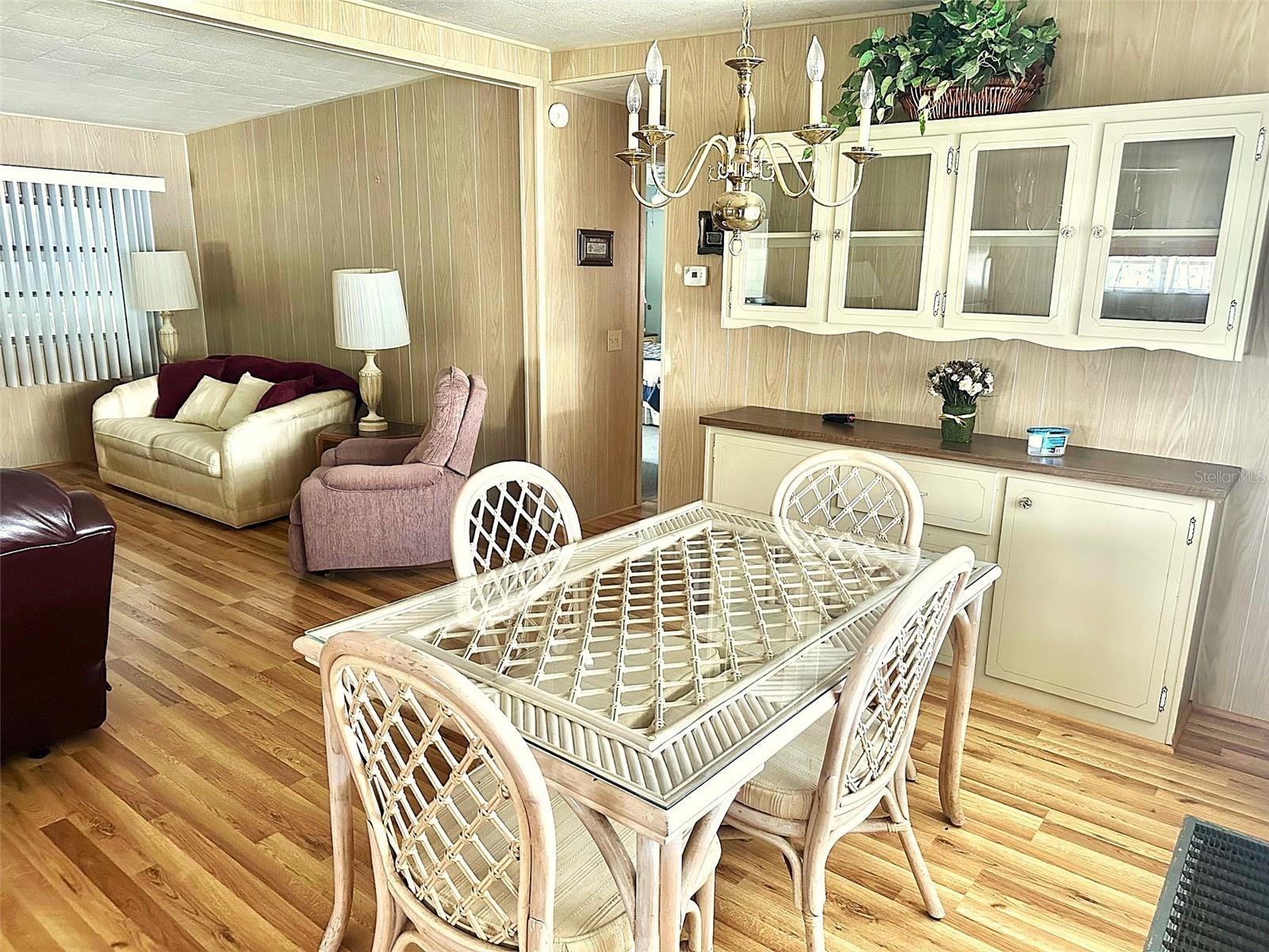 Listing photo id 3 for 2000 Bay Drive 116