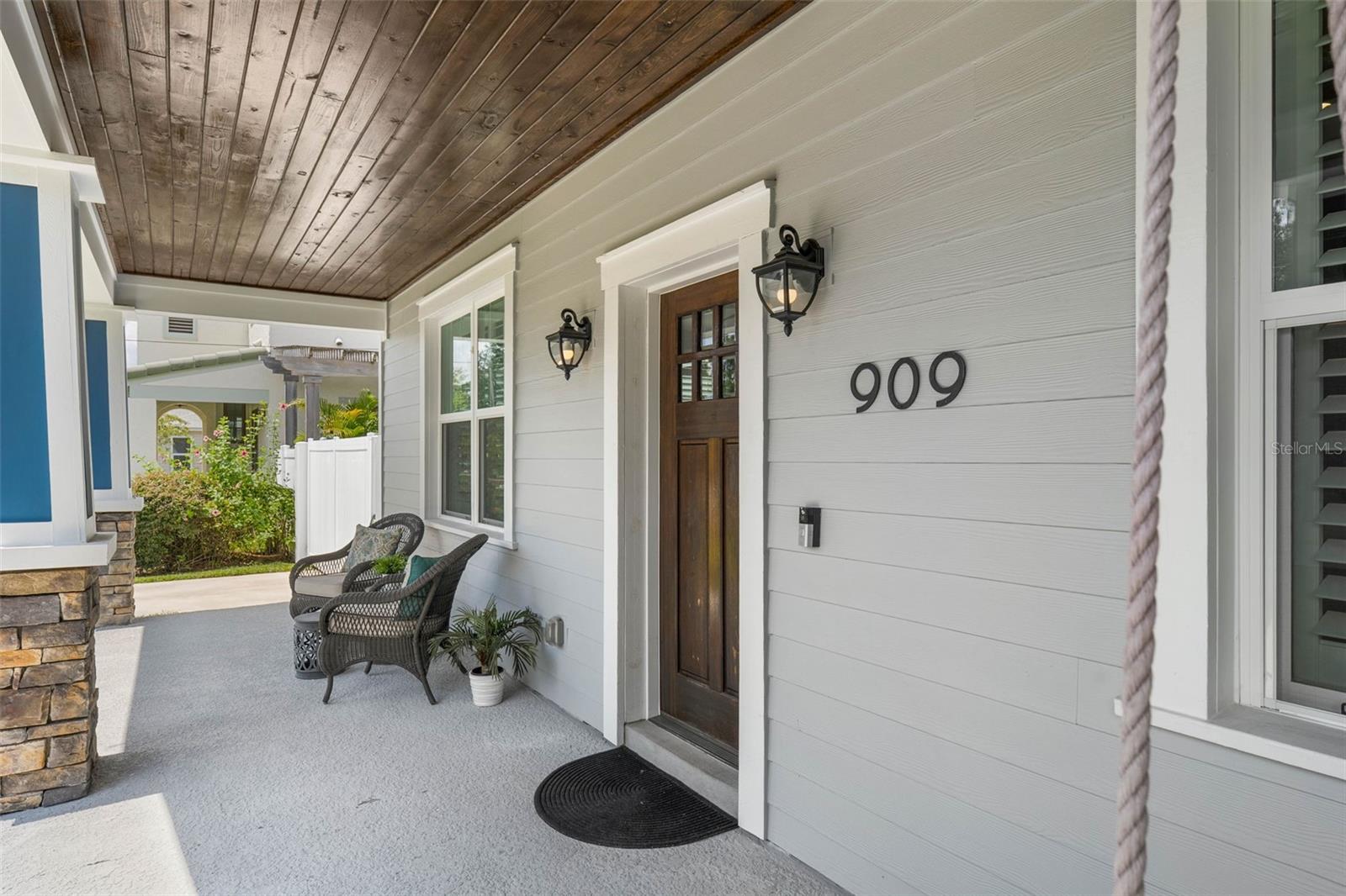 Image 2 of 51 For 909 Woodlawn Avenue